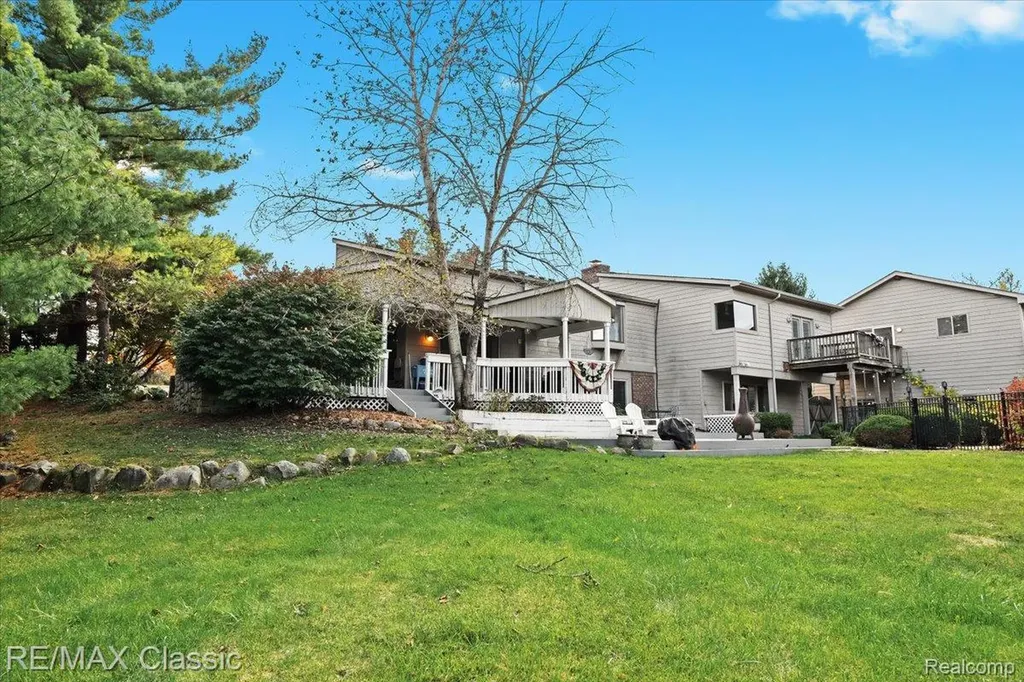 2345 E Commerce Road Milford Charter Township MI 48381