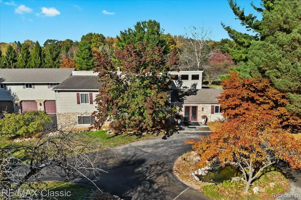 2345 E Commerce Road Milford Charter Township MI 48381