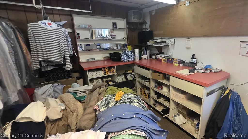 32065 Grand River Avenue Farmington City MI 48336