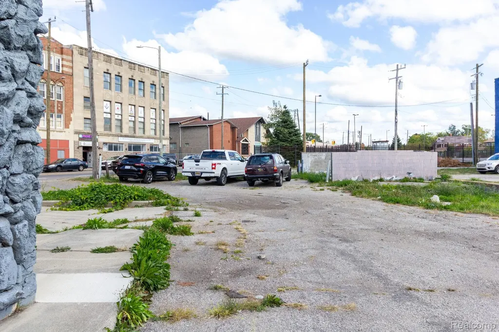 9104 Grand River Avenue Detroit City MI 48204