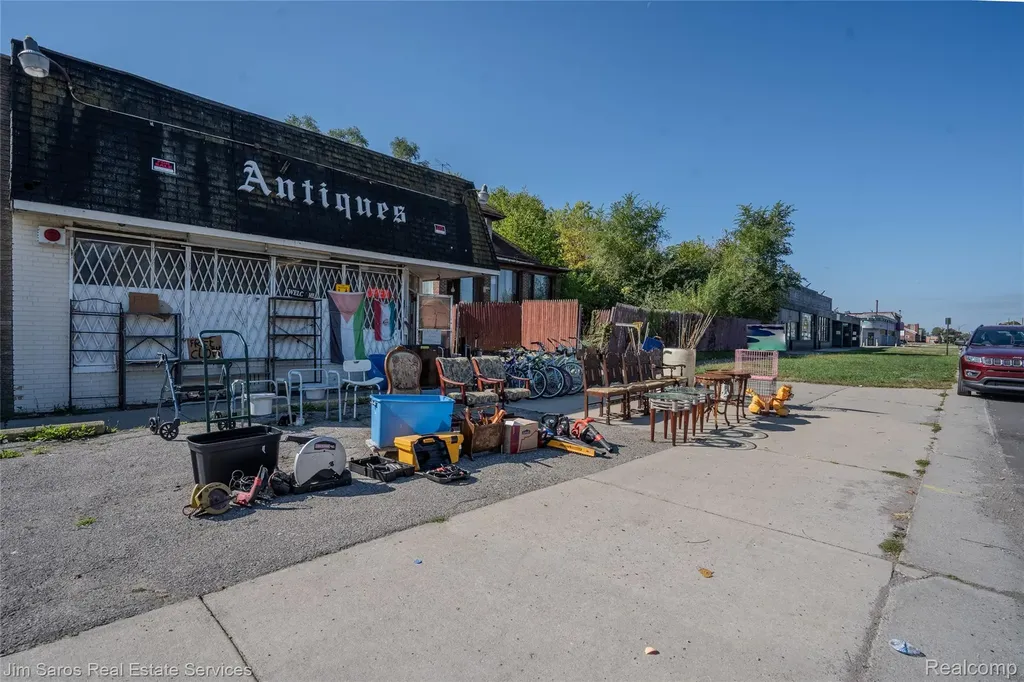 11109 Morang Drive Detroit City MI 48224