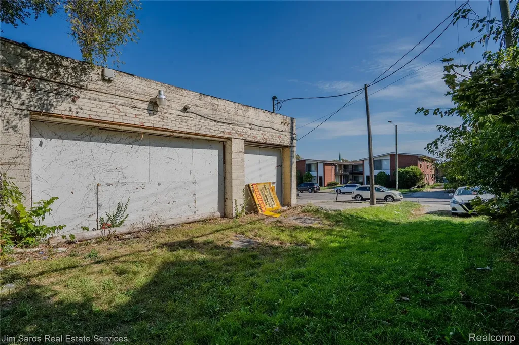 11109 Morang Drive Detroit City MI 48224