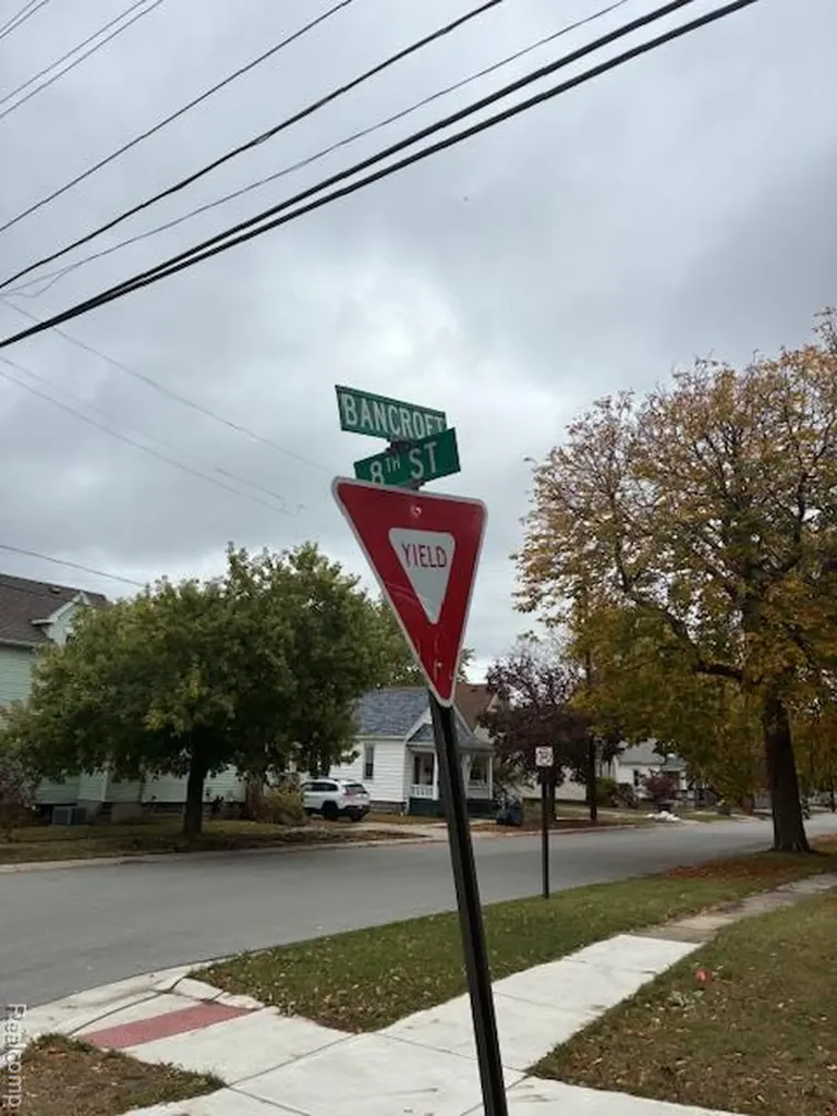738 Bancroft Street Port Huron City MI 48060