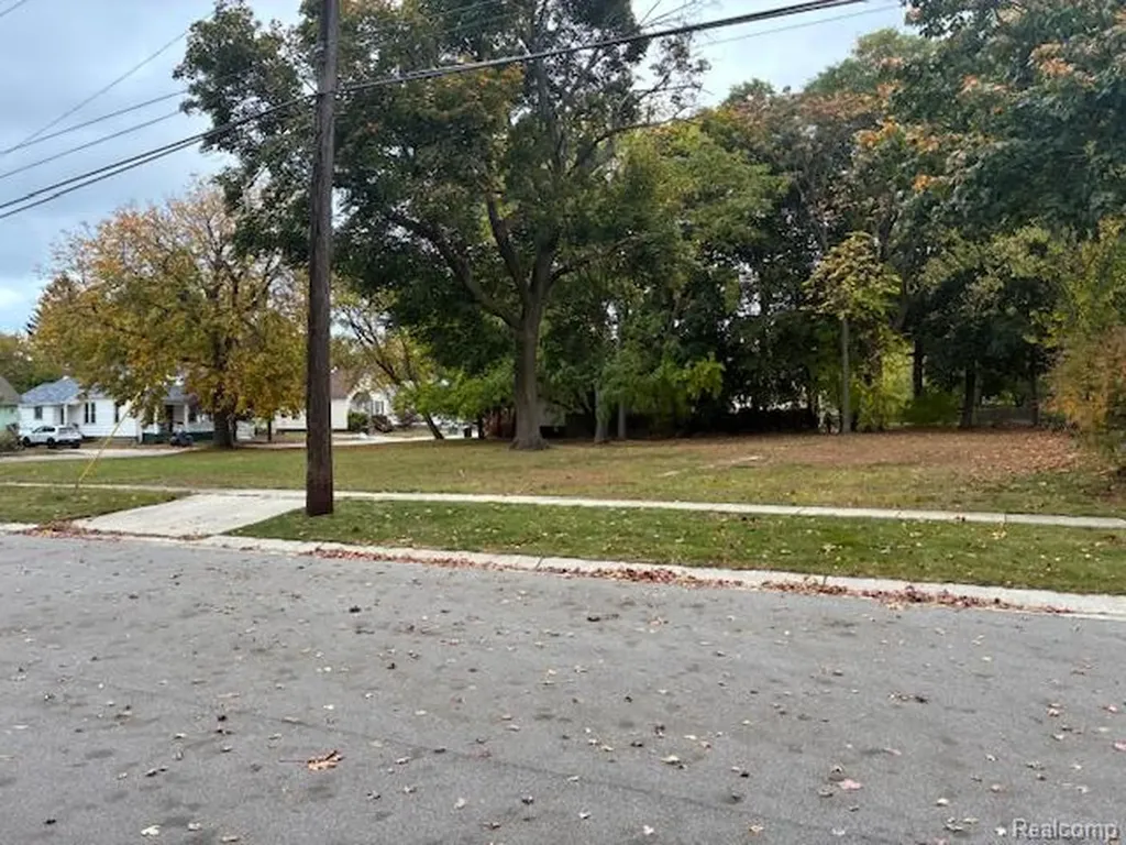 738 Bancroft Street Port Huron City MI 48060