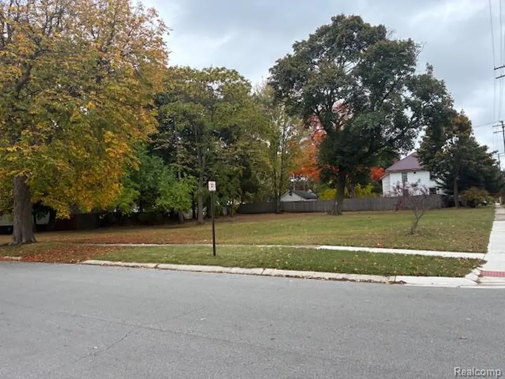 738 Bancroft Street Port Huron City MI 48060