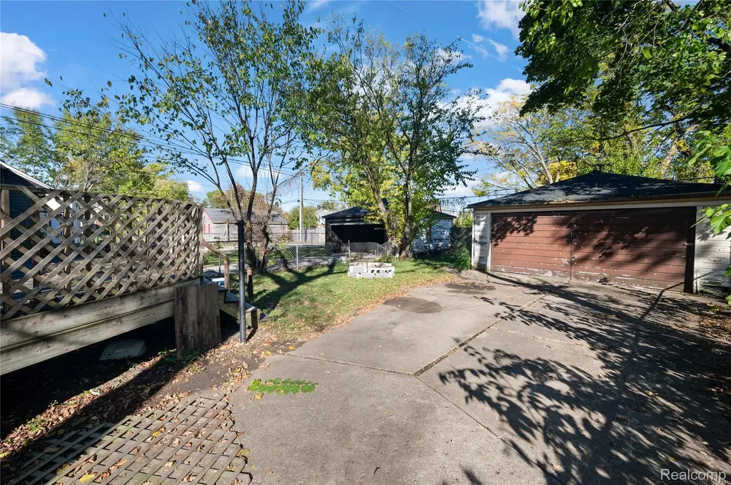 18096 Joann Street Detroit City MI 48205