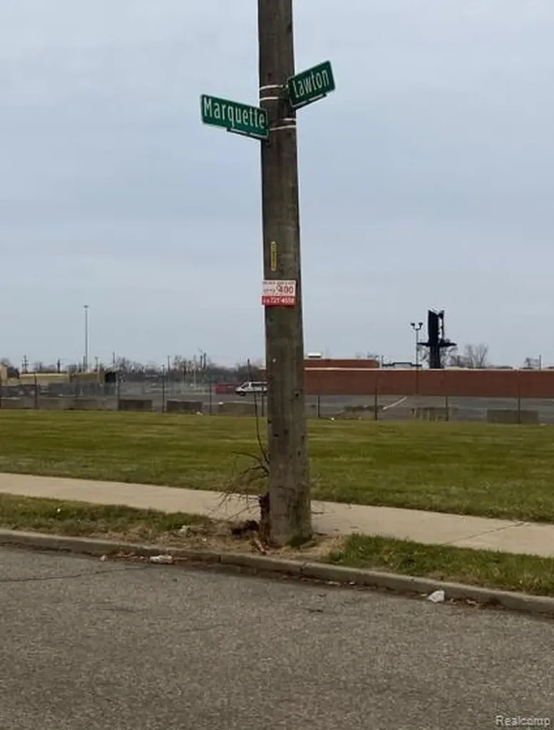 2727 Marquette Street Detroit City MI 48208