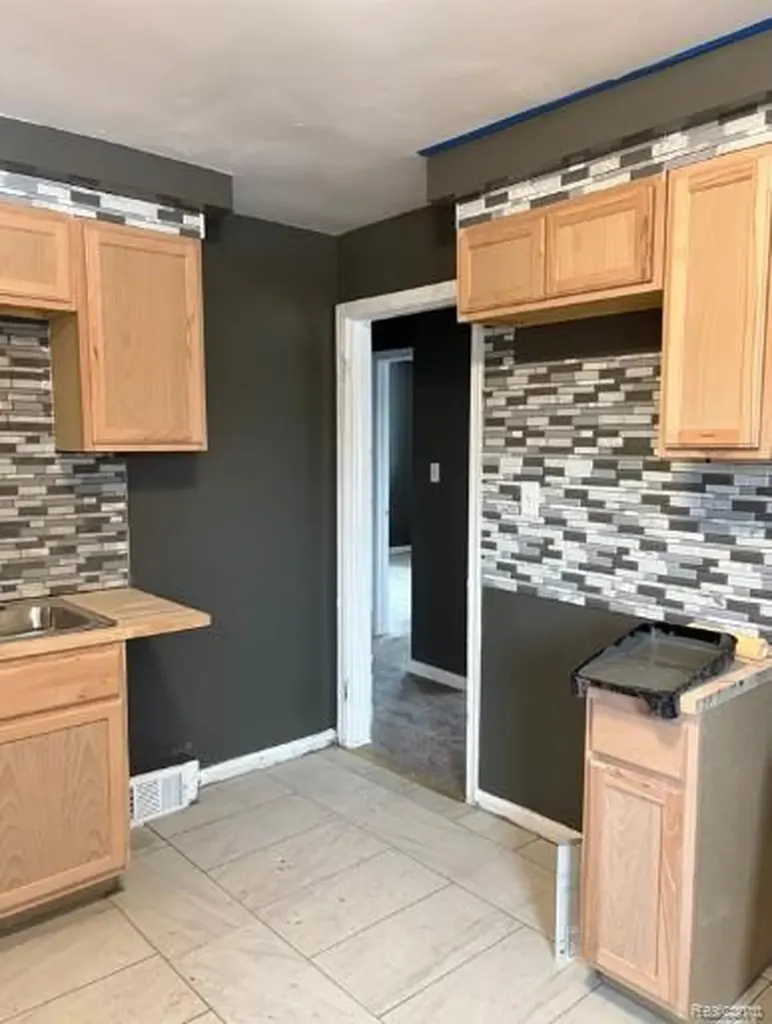 11421 Sorrento Street Detroit City MI 48227
