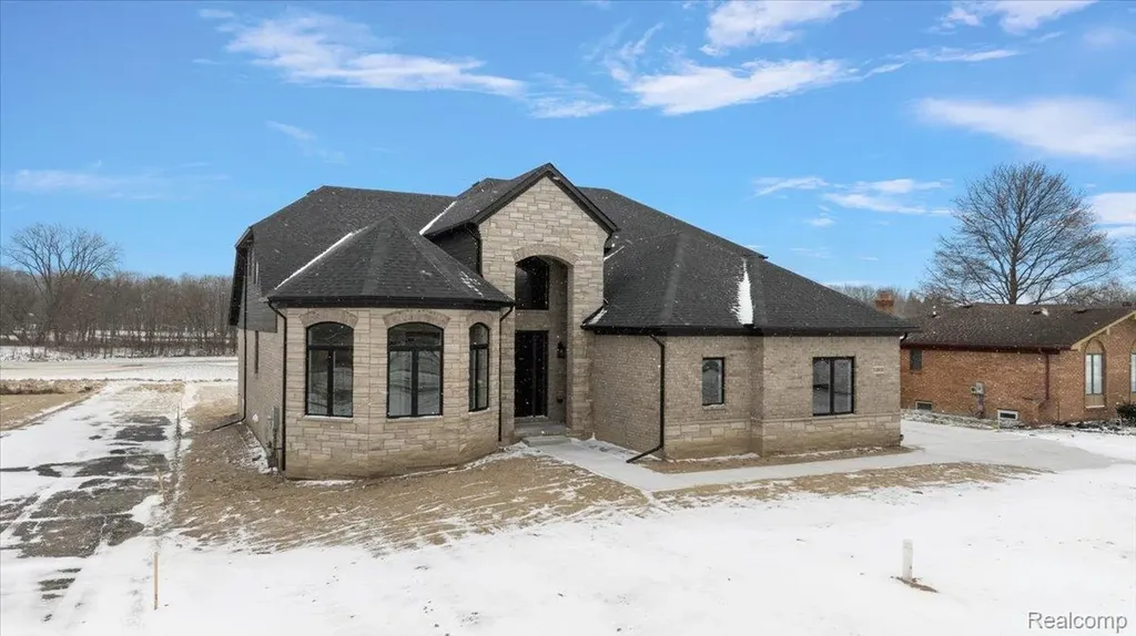 53650 Romeo Plank Road Macomb Township MI 48042