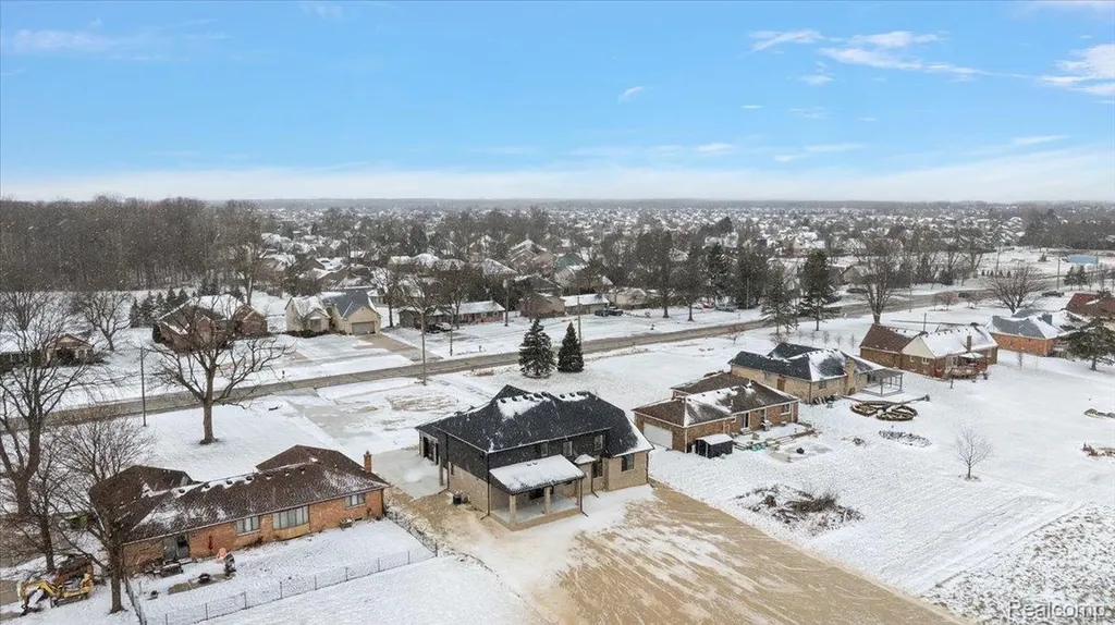 53650 Romeo Plank Road Macomb Township MI 48042