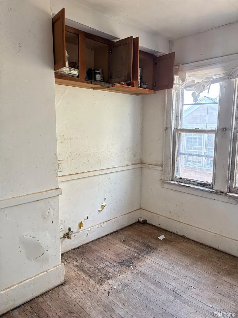 5235 Chalmers Street E Detroit City MI 48213
