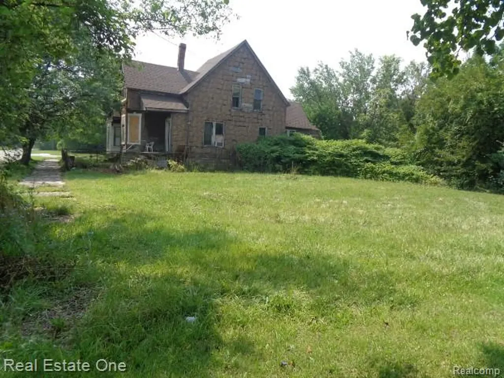 2534 W Forest Avenue Detroit City MI 48208