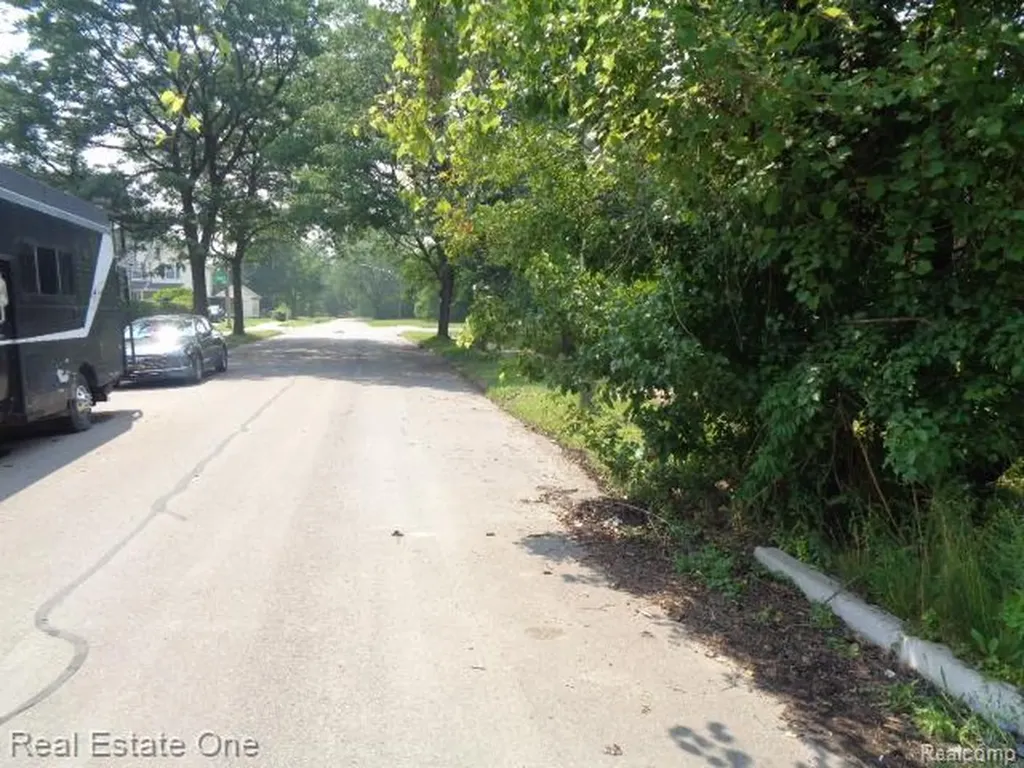 2534 W Forest Avenue Detroit City MI 48208