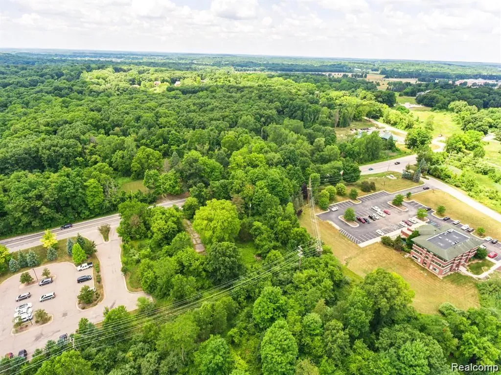 1646 N Milford Road Milford Charter Township MI 48381