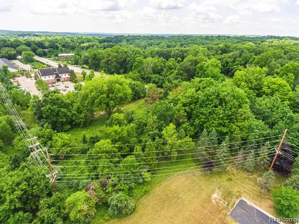 1646 N Milford Road Milford Charter Township MI 48381
