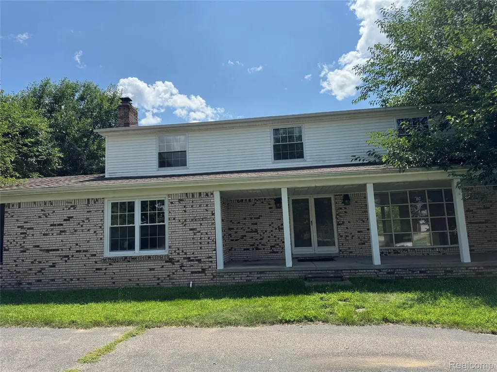 5628 Skylite Lane Shelby Charter Township MI 48316