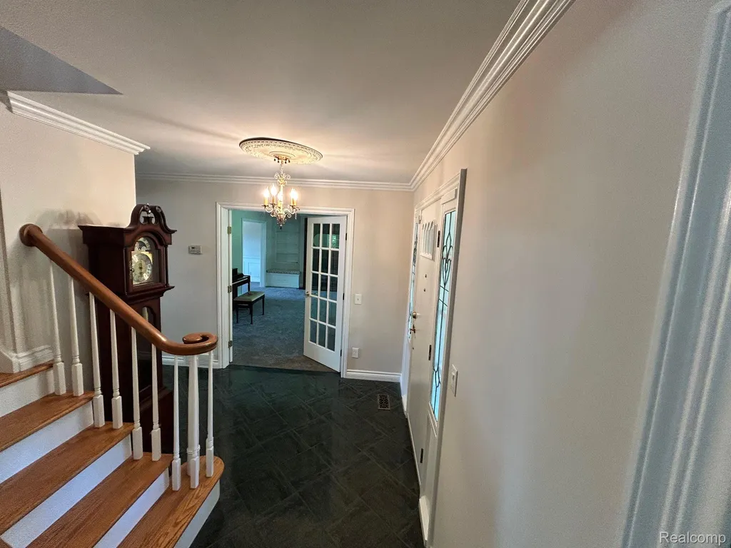 5352 W Doherty Drive West Bloomfield Charter Township MI 48323