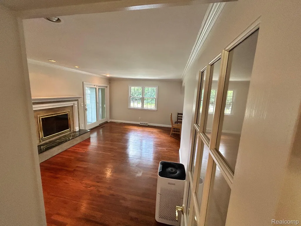 5352 W Doherty Drive West Bloomfield Charter Township MI 48323