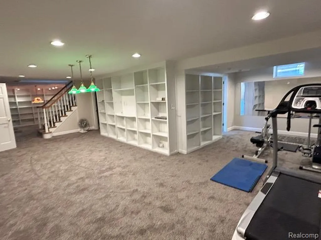5352 W Doherty Drive West Bloomfield Charter Township MI 48323
