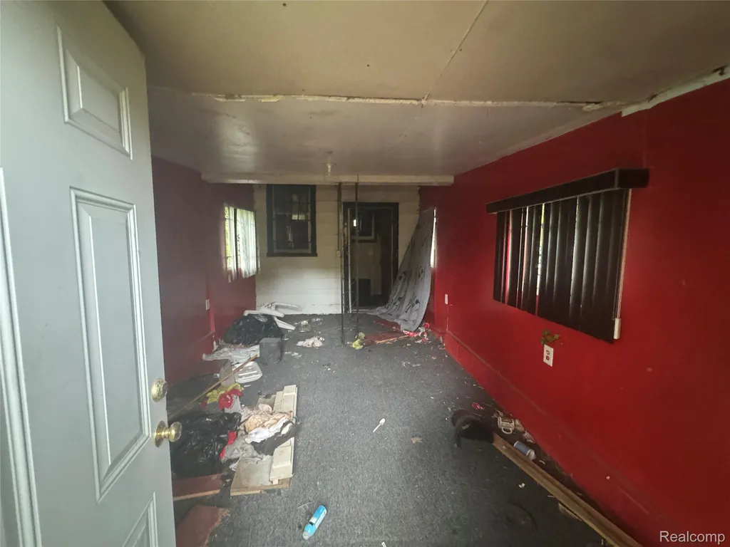 3826 Burlingame Street Detroit City MI 48206