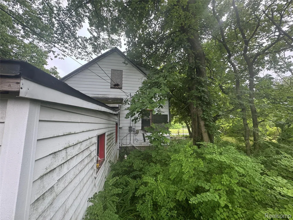 3826 Burlingame Street Detroit City MI 48206