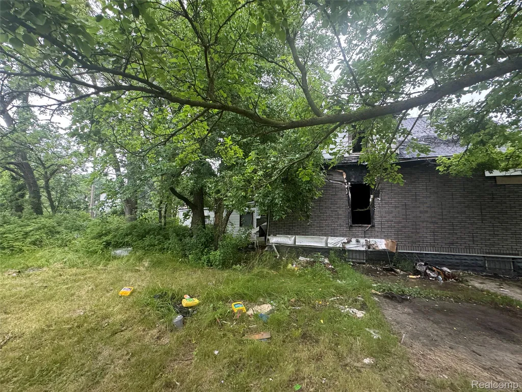 3826 Burlingame Street Detroit City MI 48206