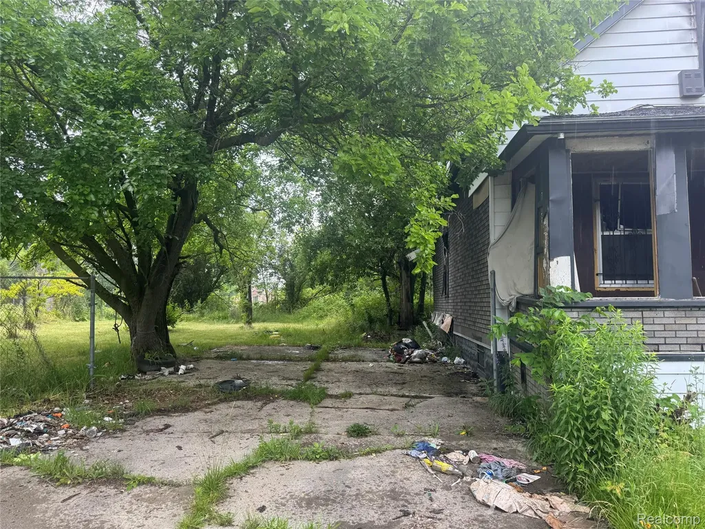 3826 Burlingame Street Detroit City MI 48206