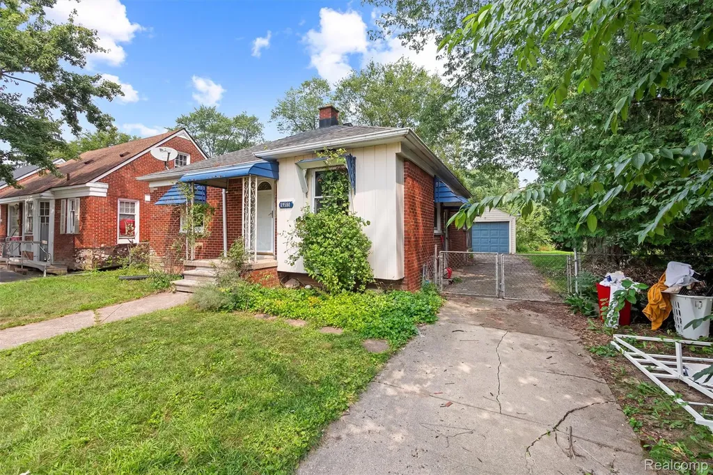 19580 Brady Street Redford Charter Township MI 48240