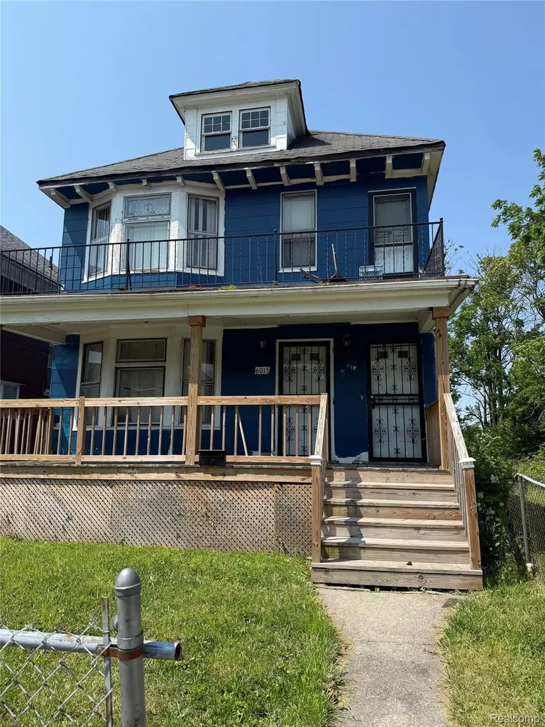 6015 Pennsylvania Street Detroit City MI 48213