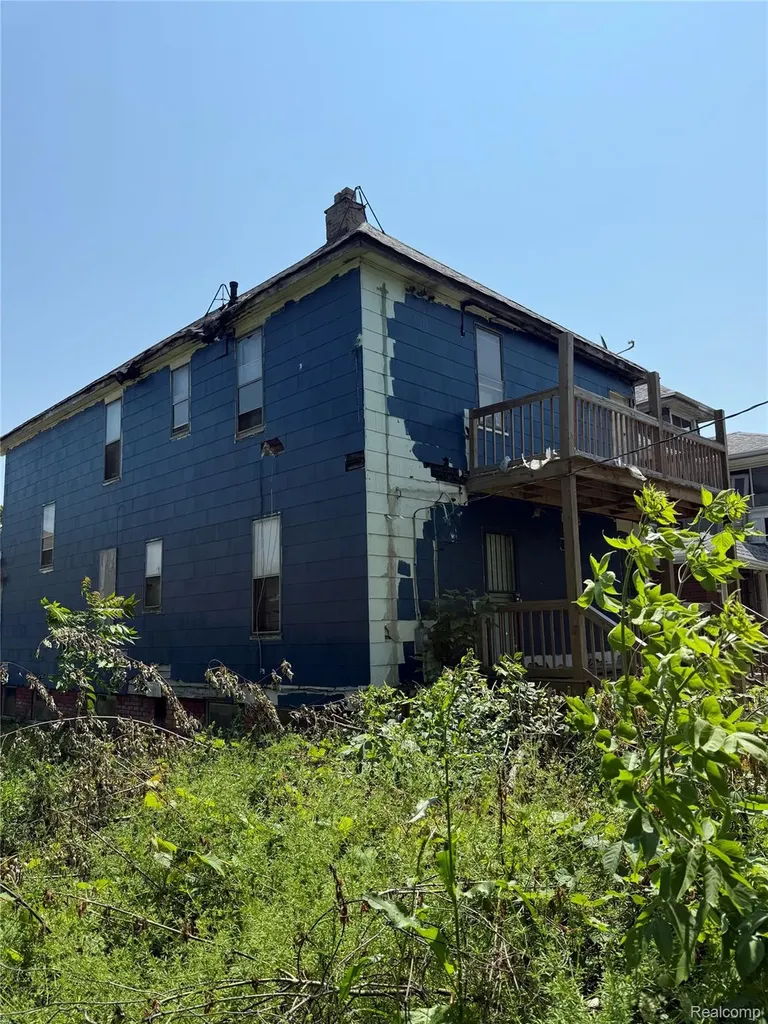 6015 Pennsylvania Street Detroit City MI 48213