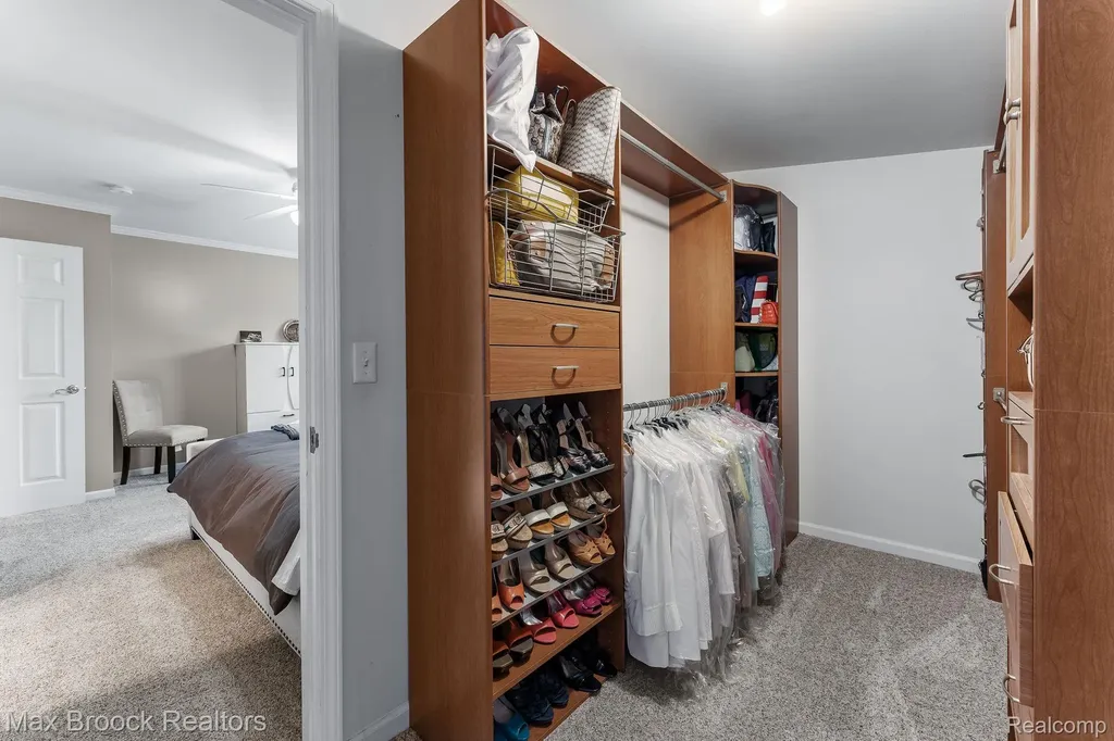 20403 Robinway Drive Clinton Charter Township MI 48036