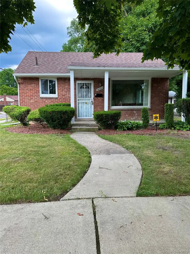 19394 Riverview Street Detroit City MI 48219