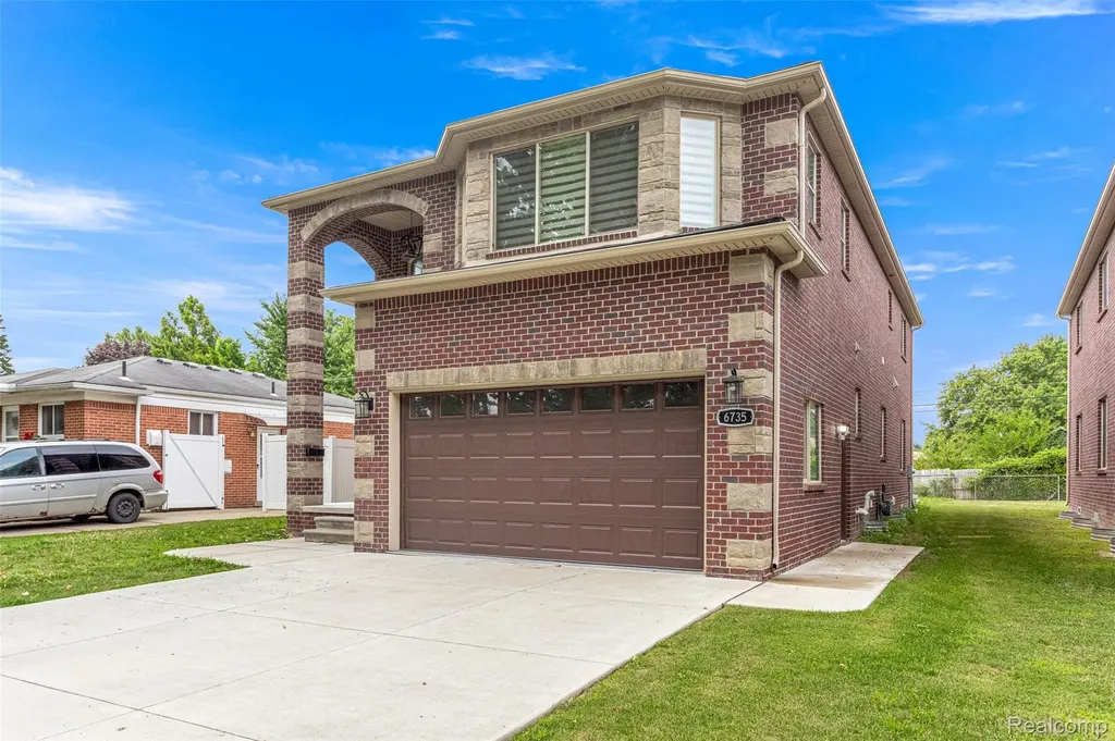 6735 Norborne Avenue Dearborn Heights City MI 48127