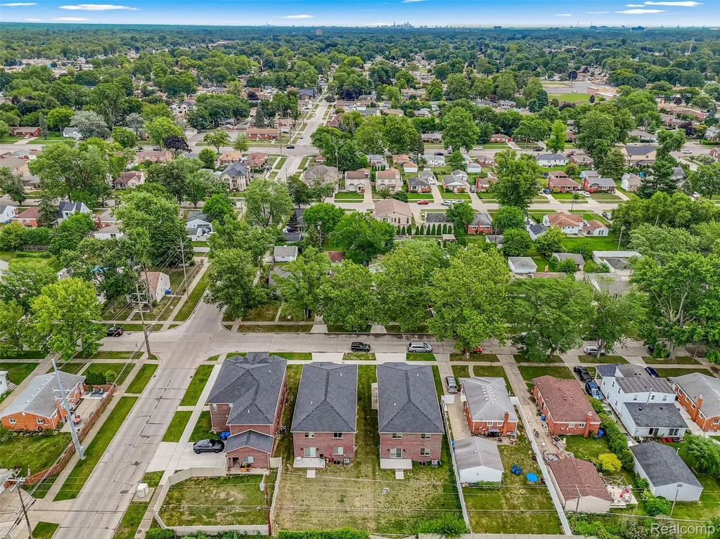 6735 Norborne Avenue Dearborn Heights City MI 48127