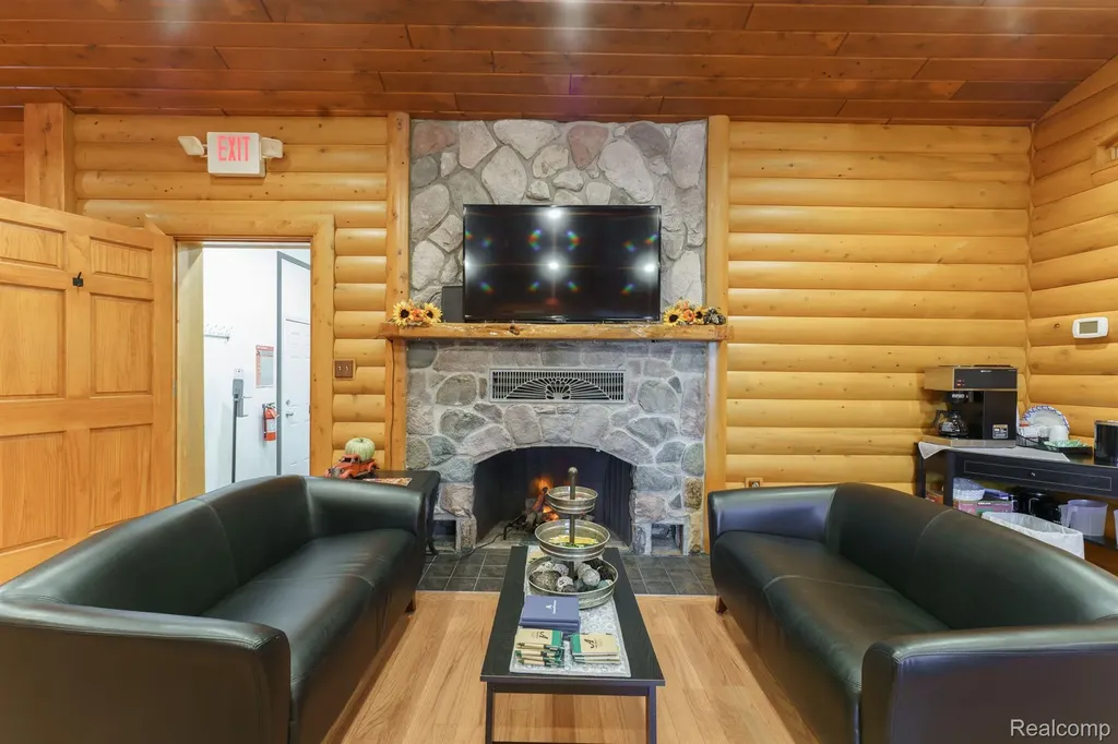 51 Chilson Road Genoa Township MI 48843