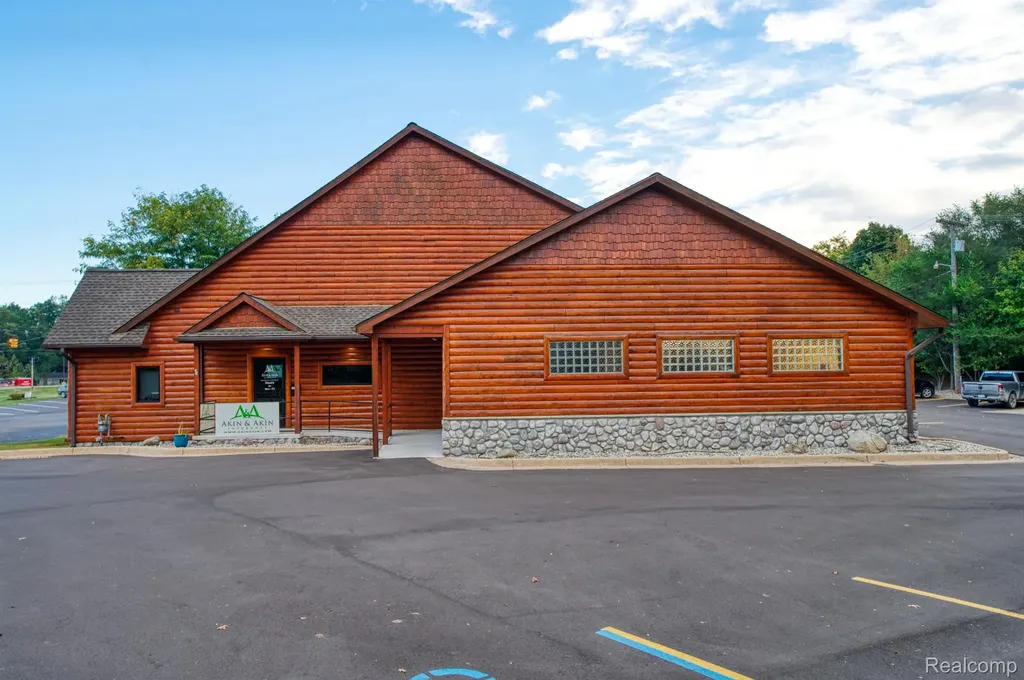 51 Chilson Road Genoa Township MI 48843