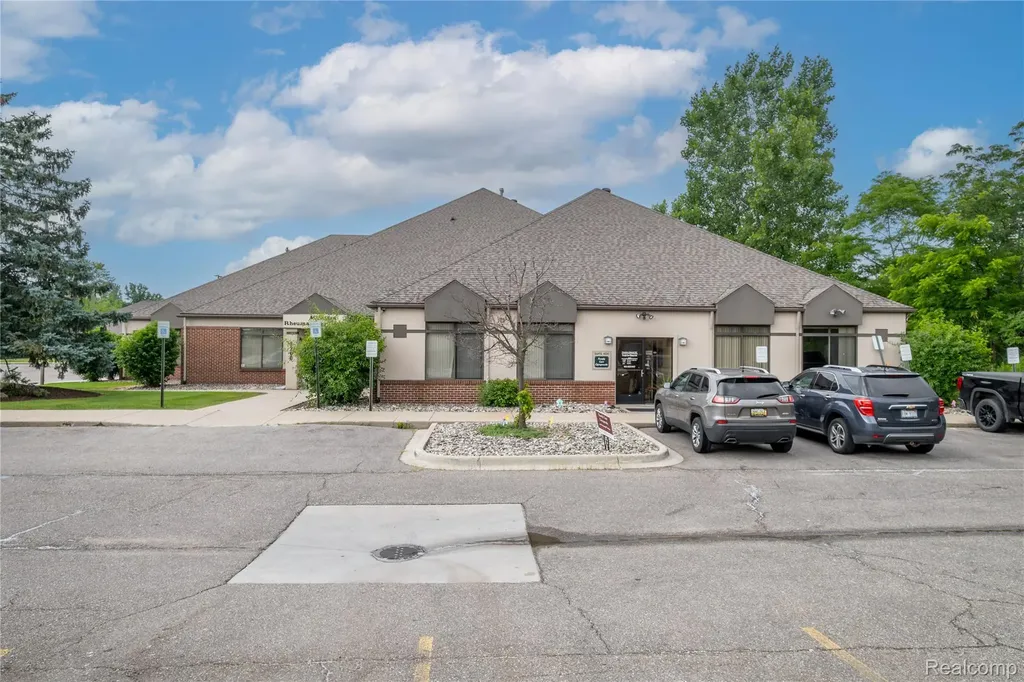 8200 S Saginaw Street Grand Blanc City MI 48439