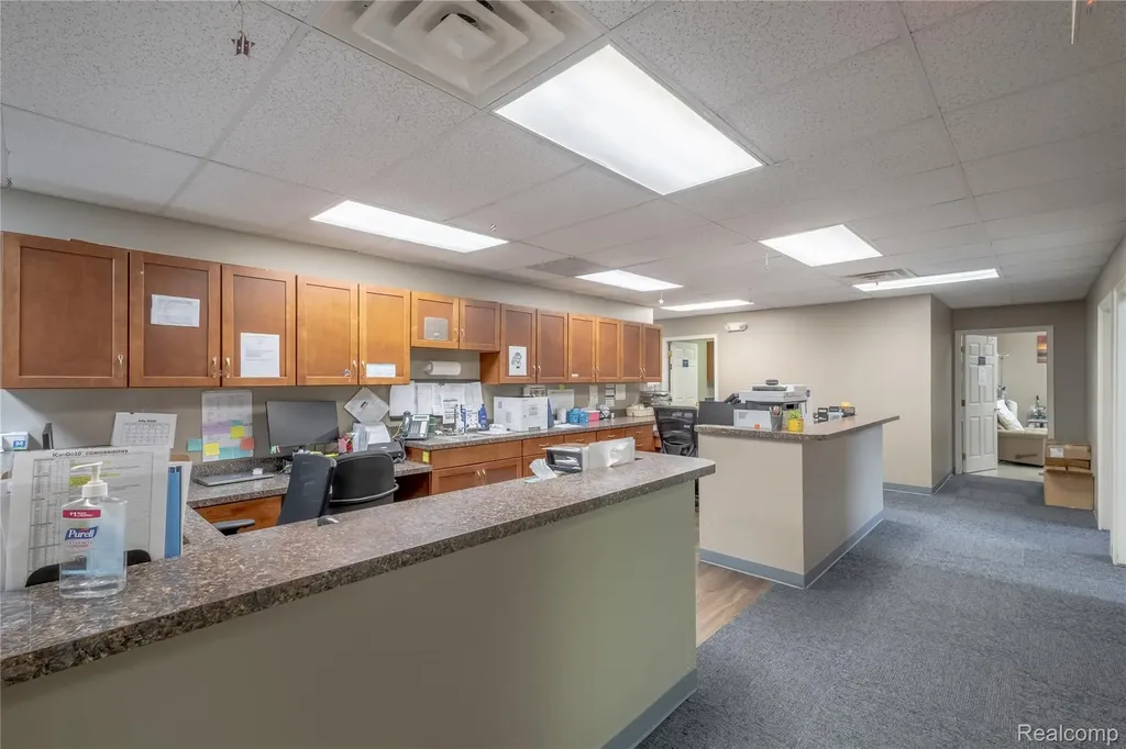 8200 S Saginaw Street Grand Blanc City MI 48439