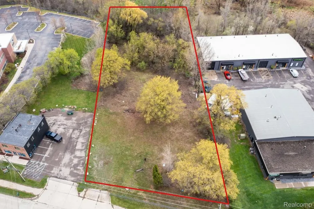 44911 Grand River Avenue Novi City MI 48375
