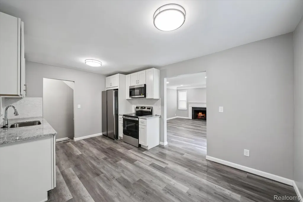 18902 Westmore Street Livonia City MI 48152