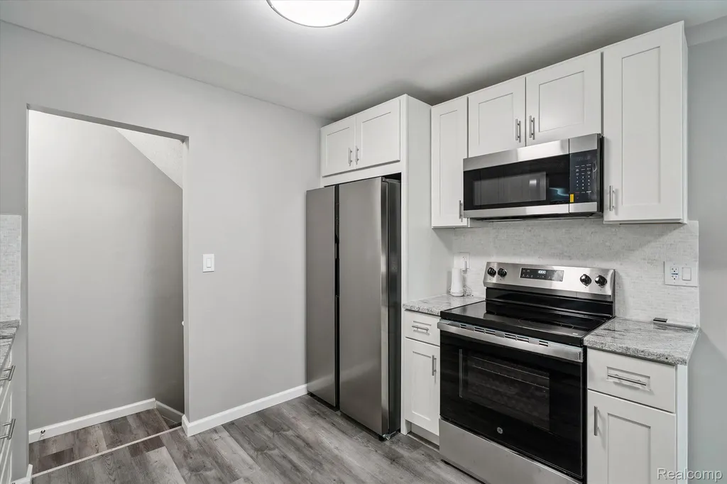 18902 Westmore Street Livonia City MI 48152