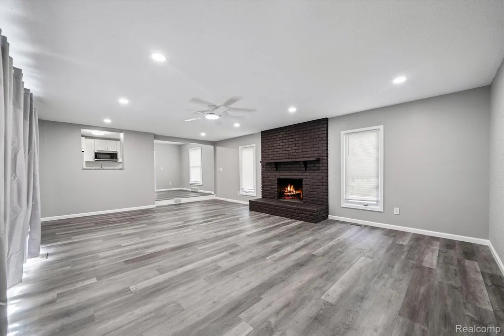 18902 Westmore Street Livonia City MI 48152