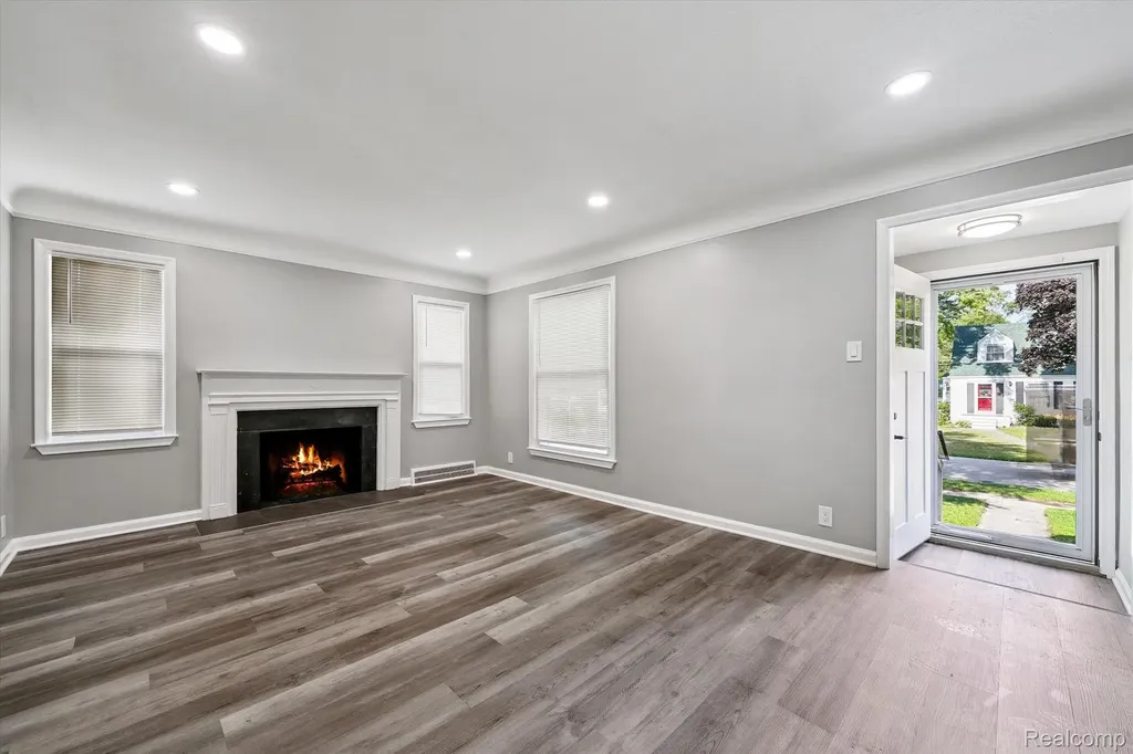18902 Westmore Street Livonia City MI 48152
