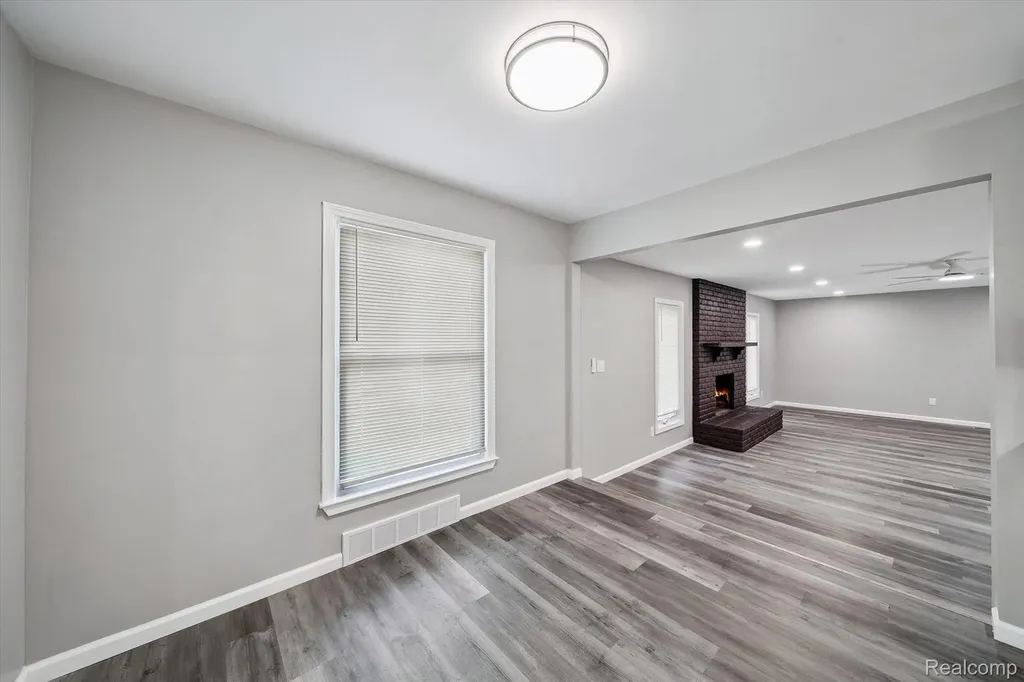 18902 Westmore Street Livonia City MI 48152