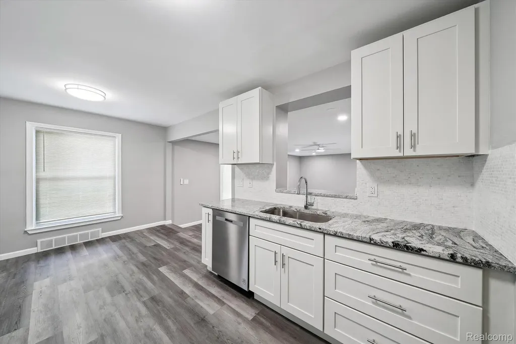 18902 Westmore Street Livonia City MI 48152
