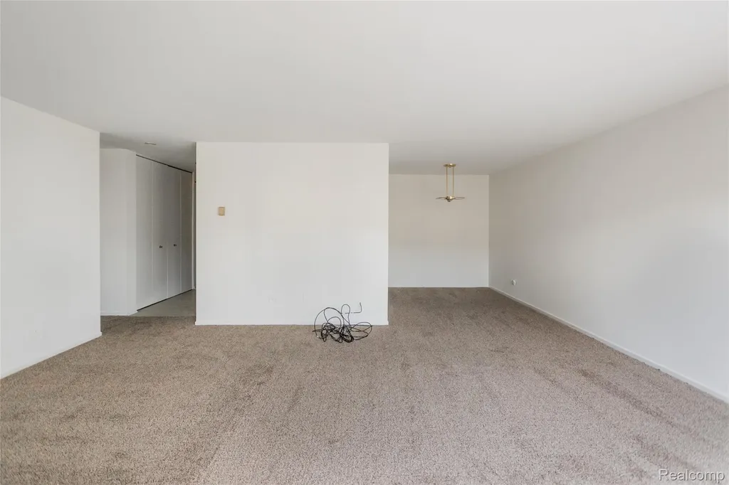 8200 E Jefferson Avenue Detroit City MI 48214