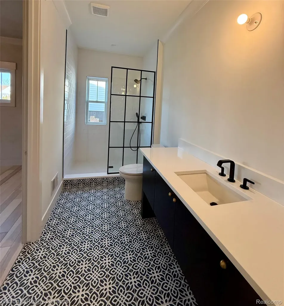 190 Hamilton Street Plymouth City MI 48170