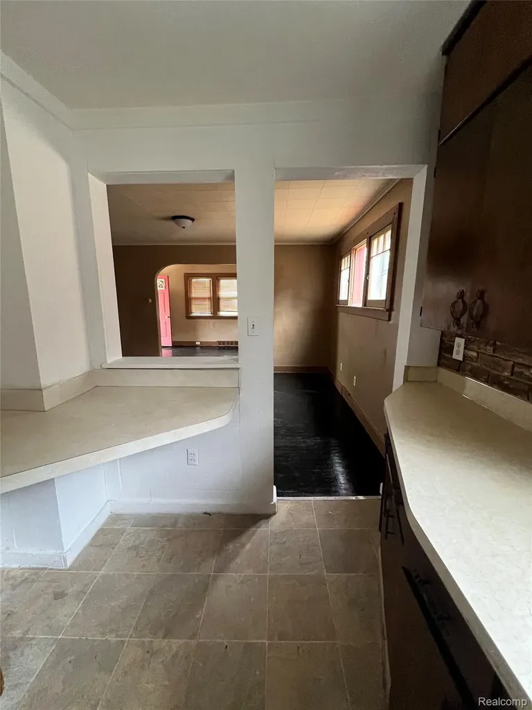 222 Borland Court Saginaw City MI 48602