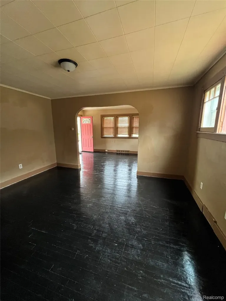 222 Borland Court Saginaw City MI 48602