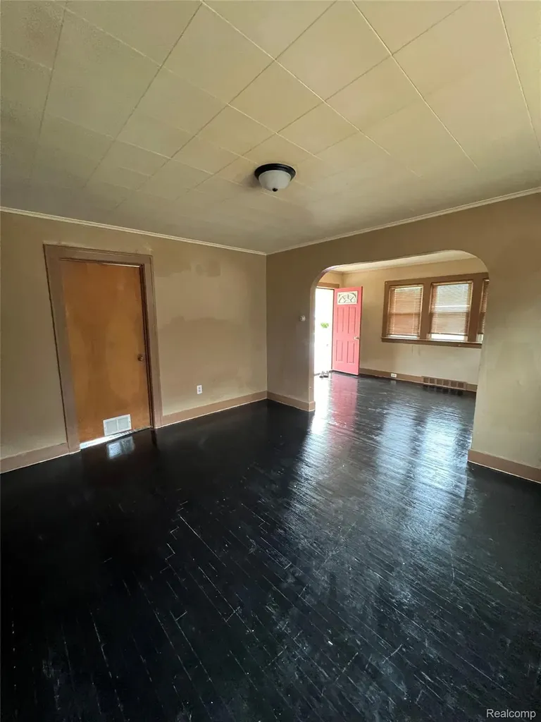 222 Borland Court Saginaw City MI 48602